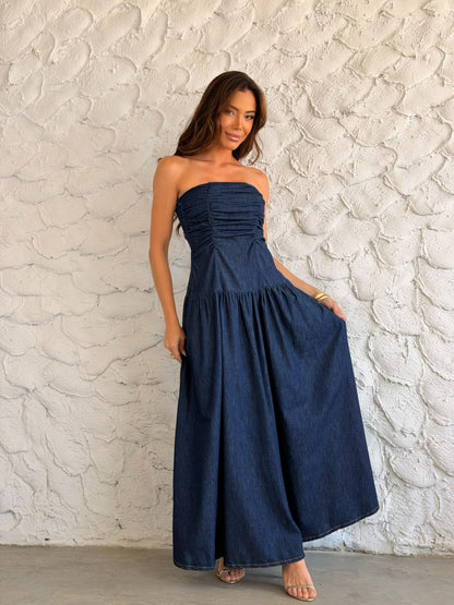 Vestido tomara que caia cintura baixa