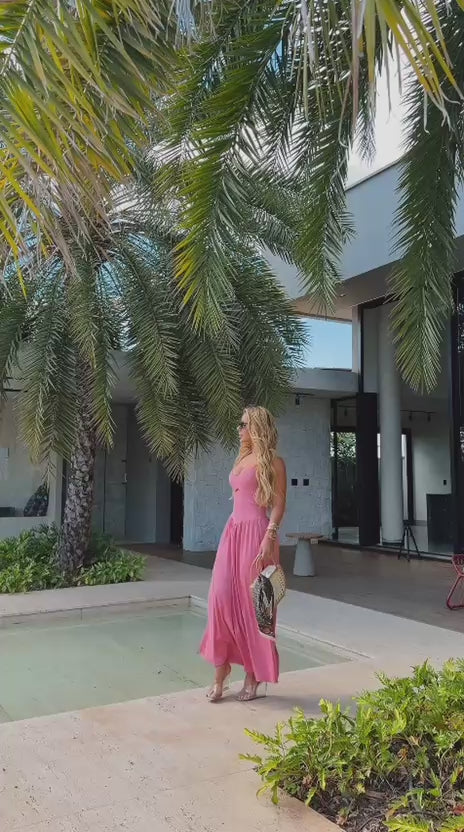 Vestido midi com detalhe em V